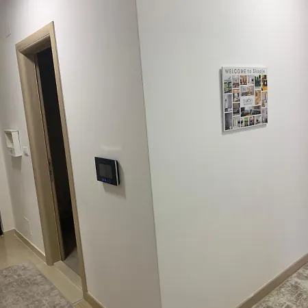 Apartment High End In Diamond Garden Building *