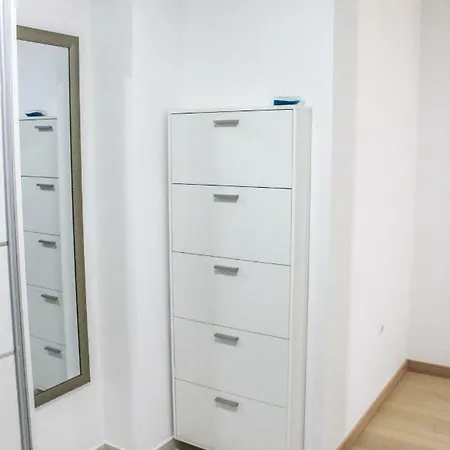 High End In Diamond Garden Building Apartment *